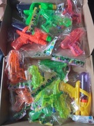 Sprzedam 12 nowych pistoletów na wodę oryginalnie zapakowane 