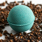 Kule kąpielowe o zapachu goździków - naturalne kosmetyki