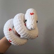 Wąż pluszak ręcznie robiony na szydelku