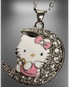 Naszyjnik Hello Kitty na Księżycu Urocza Ozdoba Dla Każdej Fanki!