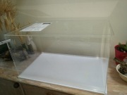 Akrylowa gablota 55x30x34cm
