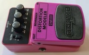 Efekt gitarowy Behringer Ultra Distortion UD100
