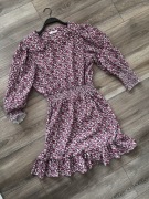 Sukienka w kwiaty Reserved XS