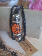 Bransoletka skórzana z motywem piłki do koszykówki 