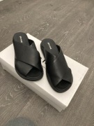 Klapki Gino Rossi r. 36