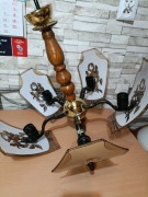 Żyrandol pięcioramienny z okresu PRL.