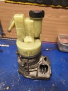 Pompa wspomagania maglownica renault master 