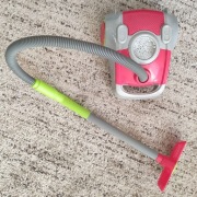 Odkurzacz do zabawy na baterie