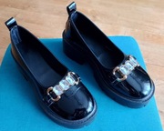 Pantofle na traperze w stylu Wendesdey r. 41