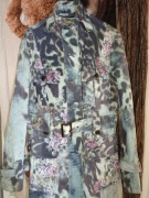 Critical mass: niebieski w róże płaszcz damski 42