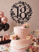 TOPPER NA TORT – CZARNY BROKATOWY "18" Z WIANKIEM I KOKARDKĄ