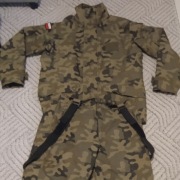 Sprzedam komplet  wojskowy z Goretex