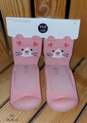 Skarpetki z gumową podeszwą - rozmiar 22