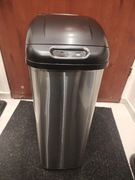 Kosz automatyczny z czujnikiem ruchu Amazon Basics 0102189 50 l srebrny