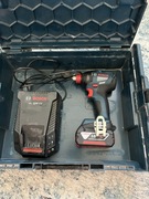 Bosch GDX 18V-210C – Klucz udarowy/wkrętarka 2w1 akumulator 5.0Ah ładowarka