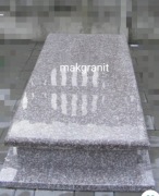 Nagrobek granitowy 