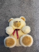 Pluszowy miś beżowy delikatny