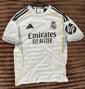 Koszulka Real Madryt S 2025/26 home w 24h!