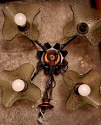 Stylowy żyrandol do renowacji