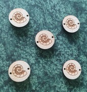 charms18 zawieszka drewno koraliki grawer 1,5 cm hand made