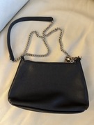 Czarna torebka na łańcuszku H&M