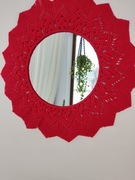 Makramowe lustro w stylu Boho w kolorze czerwonym