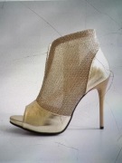 Nowe Skórzane złote szpilki ażurowe roz.39 