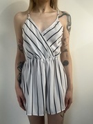 Kombinezon w paski, cienkie ramiączka, kopertowy dekolt rozm. S Shein