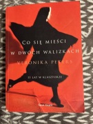 Co się mieści w dwóch walizkach