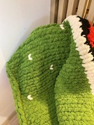 Koc ręcznie wyplatany z włóczki chenille 