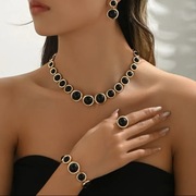 4-częściowy zestaw w modnym stylu 