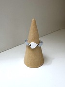 Pierścionek handmade z akwamarynem, hematytem i masą perłową