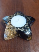 Świecznik na podgrzewacze z żywicy. Gwiazda ze złotymi dodatkami 