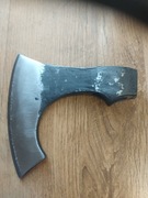 Topór Wikingów typ brodaty. Ostry i ciężki. Głownia.