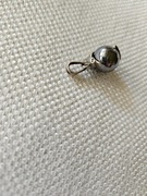 Przywieszka z delfinem srebro 925 zkamieniem hematyt