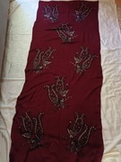 (UNIKAT)Szal bordo w pawie.Kobieta.Dama.Moda 55-Lato.Jesień 2025.Zwierzęta