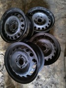 Felgi stalowe 13 cali - 4 sztuki - cena za komplet 