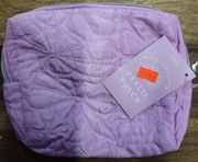 pikowana kosmetyczka Avec w różiwym kolorze. 