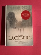 778. „ZAMIEĆ ŚNIEŻNA I WOŃ MIGDAŁÓW„ - CAMILLA LACKBERG - 2012 rok