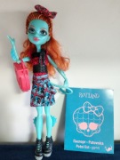 Monster High Lorna McNessie Basic I seria Monster Exchange