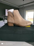 Botki beżowe z złotym połyskiem 