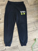 Spodnie dresowe Sinsay 146