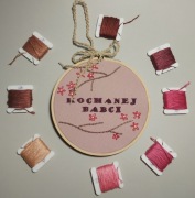 Haftowany tamborek na Dzień Babci.