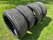 Opony zimowe Yokohama BluEarth Winter V906 225/40 R18 - komplet