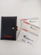 Komplet książek serwisowych z  motocykla Yamaha FZS 1000 Fazer 2001 r.