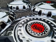 Nowe kołpaki dekle Innocenti 850 Mini Austin