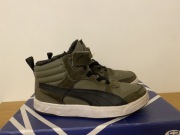 Ocieplane sneakersy chłopięce khaki Puma r. 28