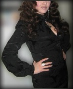 Sukienka midi czarna z haftem Marilyn Monroe