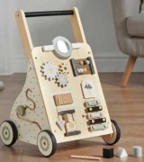 Chodzik interaktywny. Drewniany