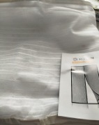 MAGNETYCZNA MOSKITIERA DO DRZWI  HOWIN 210cm x 95 cm.